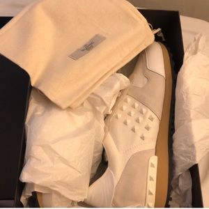 Men’s Valentino Garavani Rockstud Sneaker